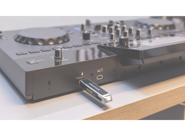 alphatheta-xdj-an_6a54bd978b0ca.jpg
