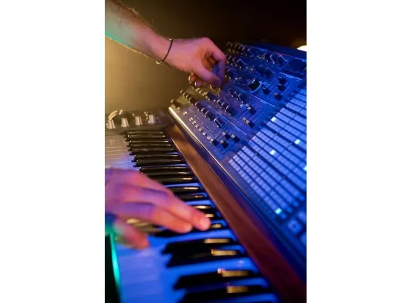 arturia-matrixbrute_5b58ac46a80da.webp