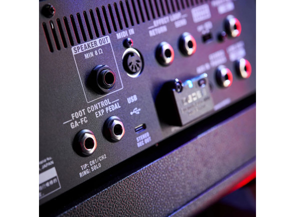 <b>BOSS KATANA HEAD GEN 3 Cabeça 100W inclui altifalante 5-polegadas incorporada</b>