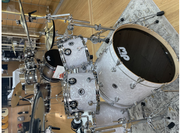 bdw-dwe-5-piece-drum-kit-bundle-white-marine-pearl-roland-v71-4cy-4wt-01-dektfp05tbwmcprcv71-b_6a16e9eebd3d2.jpeg