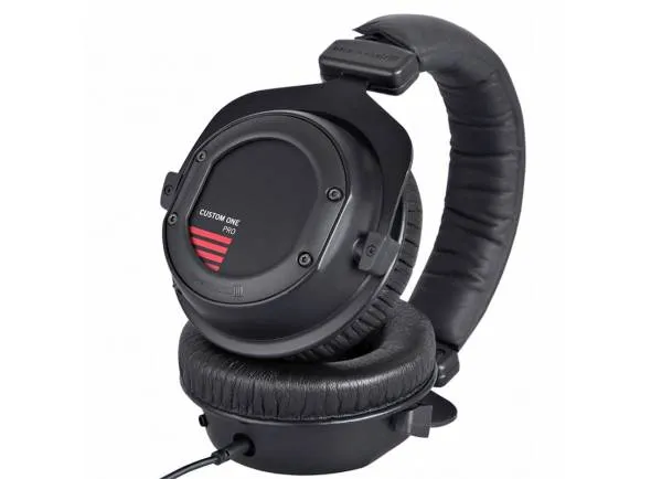 beyerdynamic-custom-one-pro-plus_5a8443d6c4728.webp