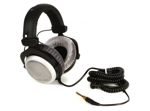 beyerdynamic-dt-880-pro_5ae18cc4f048d.jpg