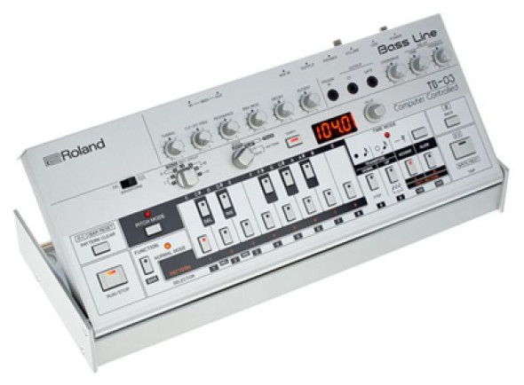<b>Roland TB-03 BASS LINE</b> Sons Icónicos <b>Roland TB-303</b> BOUTIQUE <b>Roland TB-03 BASS LINE</b> Sons Icónicos <b>Roland TB-303</b> BOUTIQUE