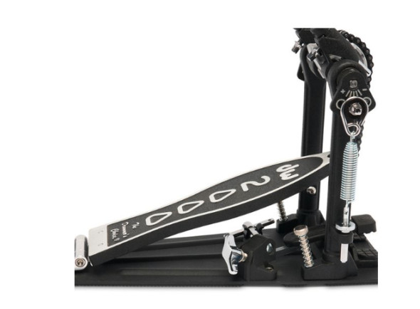 <b>DW DRUMS DW2002A Pedal de Bombo Duplo DWCP2002A</b>
