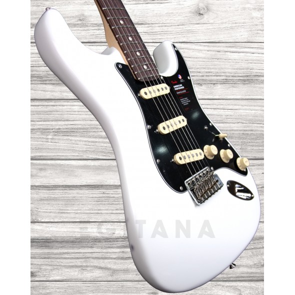 fender-american-perf-strat-rw-aw-_5f64bdaa23f21.jpg