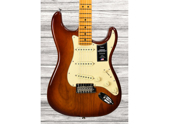 Ver mais informações do  Fender American Professional II Stratocaster MN Sienna Sunburst