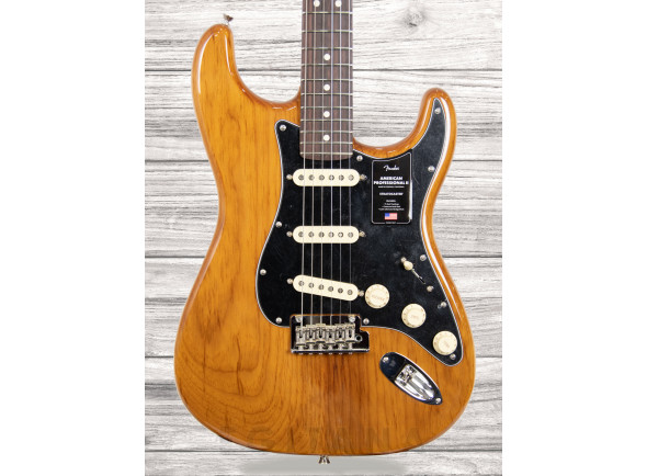 Ver mais informações do  Fender American Professional II Stratocaster RW Roasted Pine