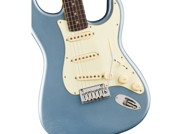 fender-american-ultra-luxe-vintage-60s-stratocaster-rw-ice-blue-metallic_6892343f62730.jpg