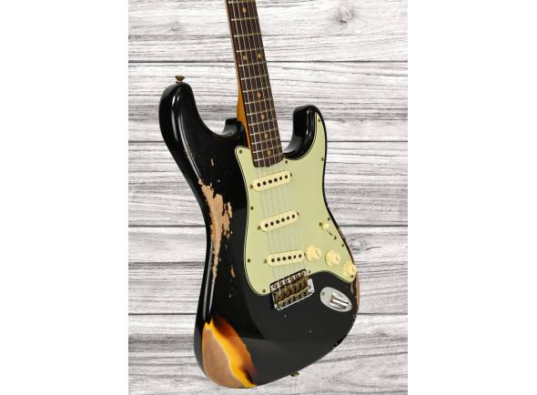 fender-custom-shop-1960-stratocaster-heavy-relic-rosewood-fingerboard-aged-black-over-3-colour-sunburst_68f7a2e1c33fa.jpg