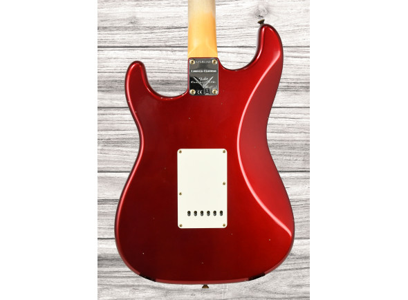 fender-custom-shop-limited-edition-63-stratocaster-journeyman-candy-apple-red_69315d244ad2c.jpg