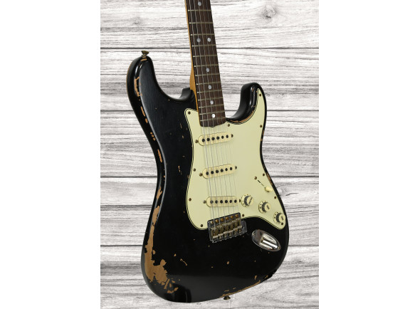 fender-michael-landau-signature-1968-stratocaster-relic-black_68f798e94c920.jpg