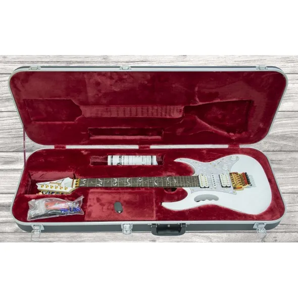 ibanez-steve-vai-signature-jem7v-white_5ecbf158e0fb6.webp