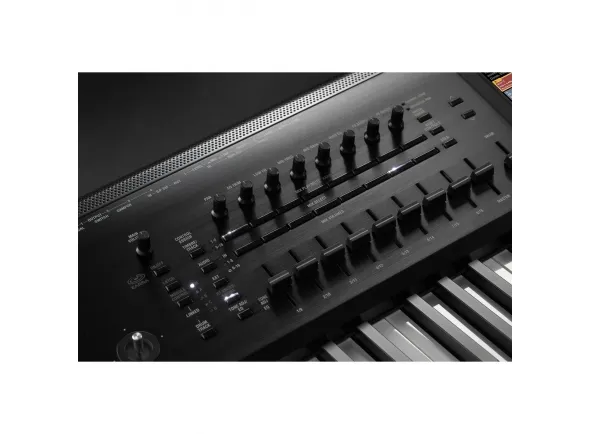 korg-kronos-61_5af1b78c82f7c.webp