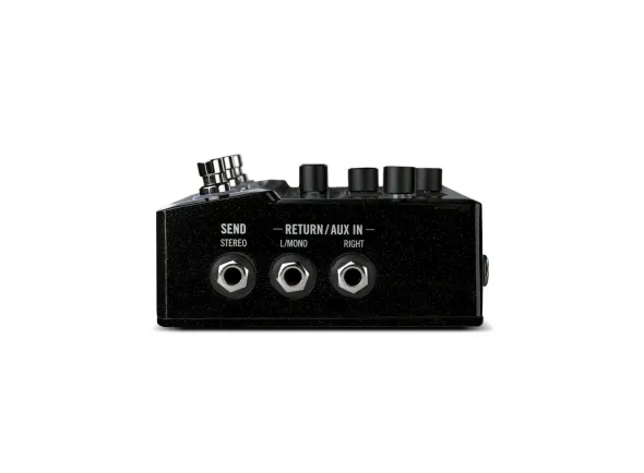 line6-hx-stomp-box_5bb32c7bbee05.webp
