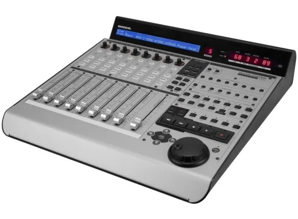mackie-control-universal-pro_5b3a353bb4678.webp