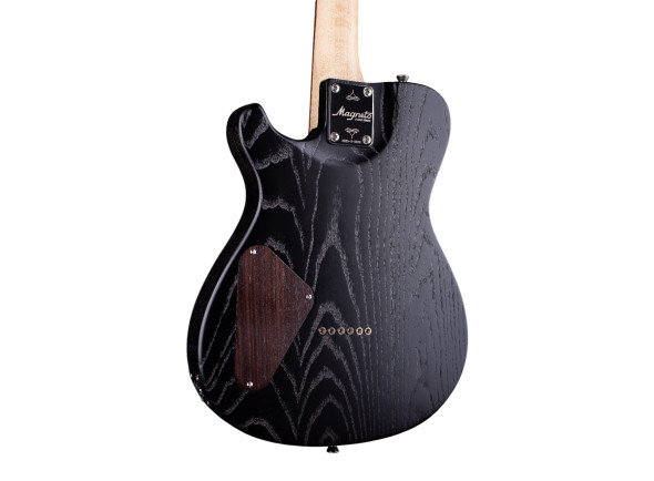 magneto-u-one-u-wave-classic-transparent-black-matte-ash-with-gig-bag_68f60dc47af4c.jpg