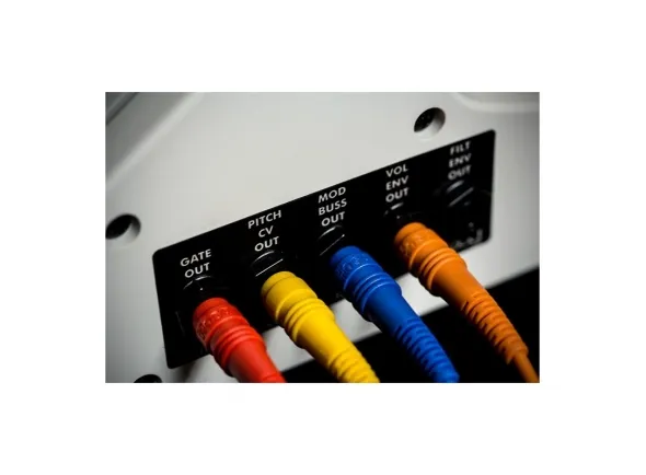 moog-little-phatty-cv-output-upg_5bc5f7ffacedd.webp