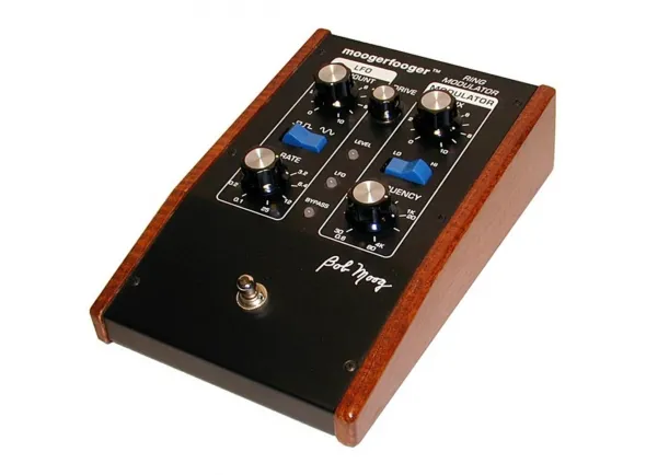 moog-mf-102_5bc5ccc9a1bb5.webp