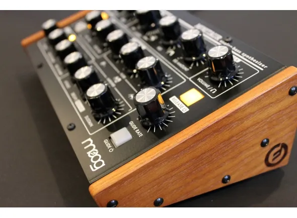 moog-minitaur-wood-kit_5bc702ba33d3b.webp