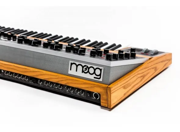 moog-one-16_5bc4bba6c9f7b.webp