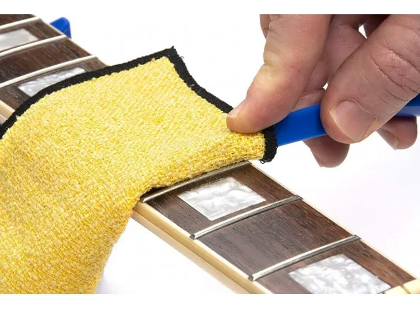 musicnomad-mn125-f-one-unfinished-fretboard-care-kit_619dfe17b6e58.webp