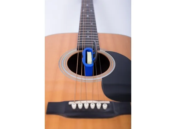 musicnomad-the-soundthole-humitar-acoustic-guitar_5d762136a4e75.webp