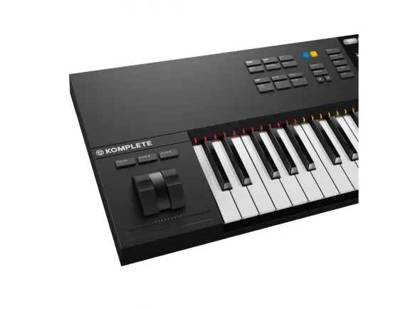 native-instruments-komplete-kontrol-s61-mk2_5af083340894b.webp