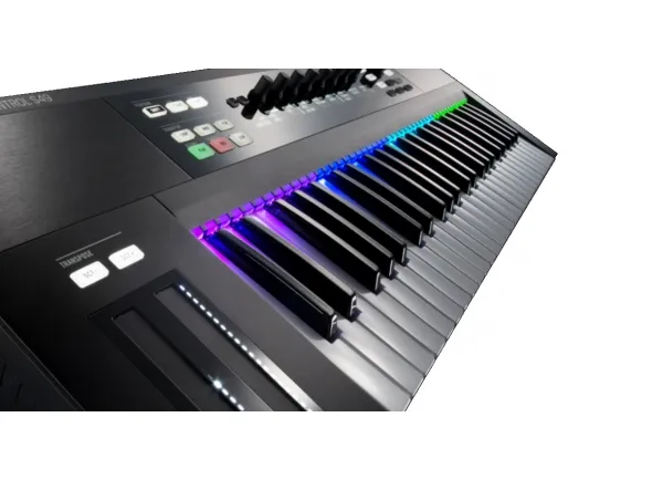 native-instruments-komplete-kontrol-s88_5c640d7f7264c.webp