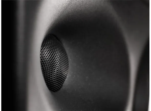 neumann-kh-310-a-left_5f23eacf8b0c5.webp