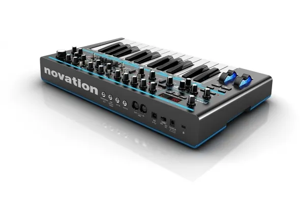 novation-bass-station-ii_5b0572d5e9969.webp