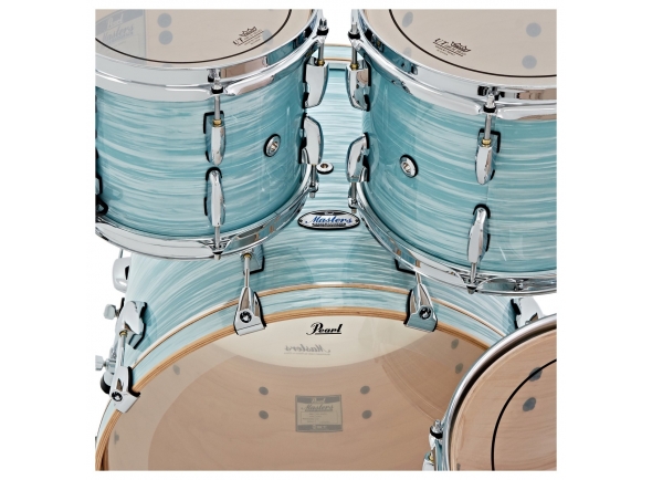 pearl-masters-ice-blue-oyster-delmar-covering_5baa575e92183.jpg