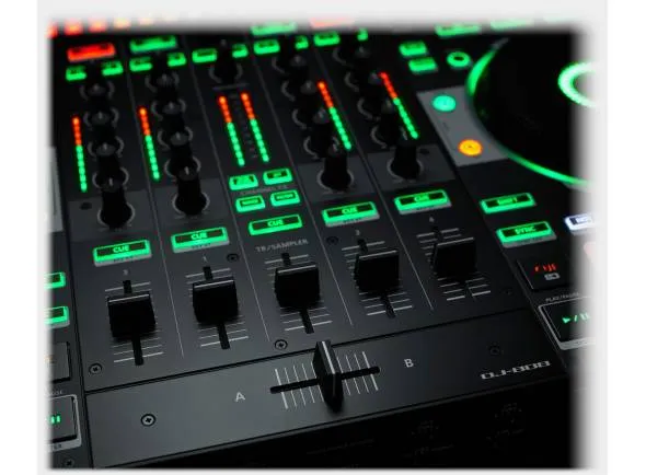 roland-dj-808_5995674a541b9.webp
