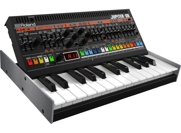 roland-jupiter-08_6ae353599796d.jpg