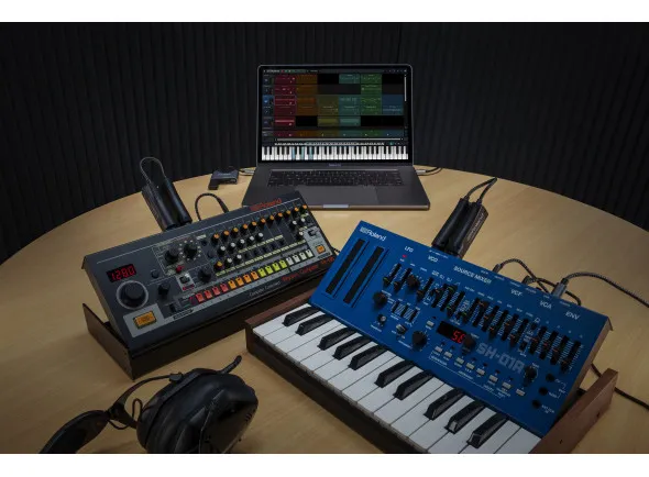 roland-wm-1-adaptador-midi-wireless_616ab3b20d3b2.webp