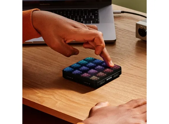 roli-lightpad-m-studio-edition_5ea94ae7b14ad.webp