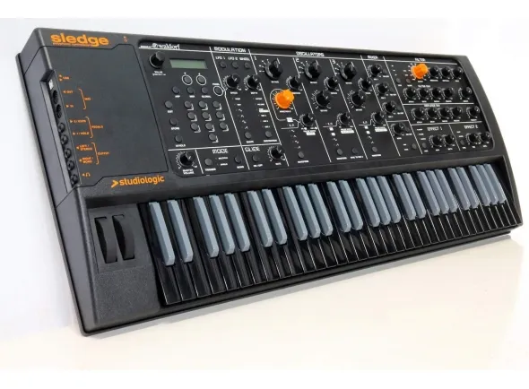 studiologic-sledge-2-black-edition_5d88d0a6b9cc1.webp
