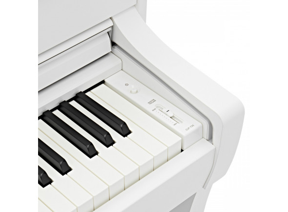 yamaha-clp-735-wh_6390cd7f02da4.jpg