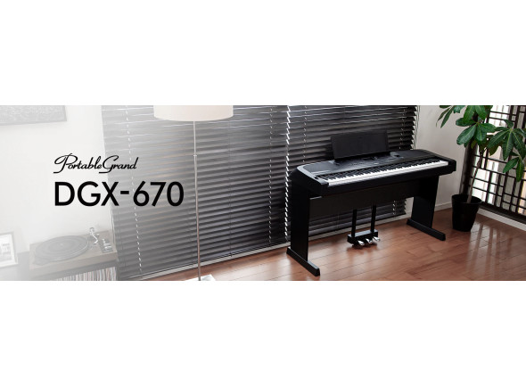 Yamaha  DGX-670 B Bundle