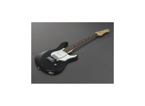 yamaha-pacifica-standard-plus-pacsp12-bl_65c0eceee0453.jpg