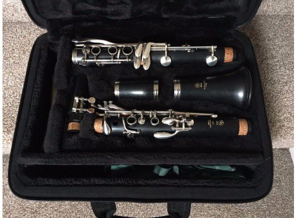 Yamaha YCL-255 S com estojo